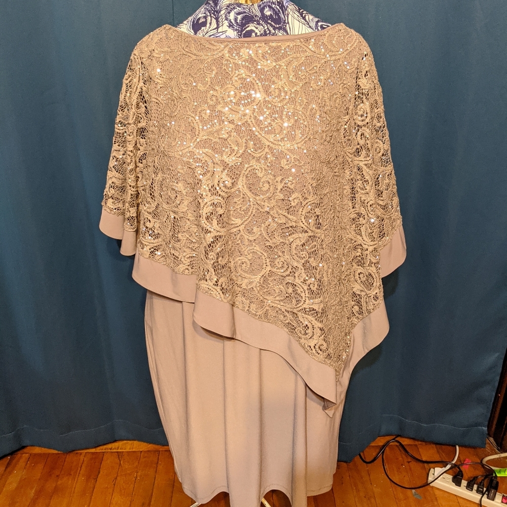 Woman's plus size dress